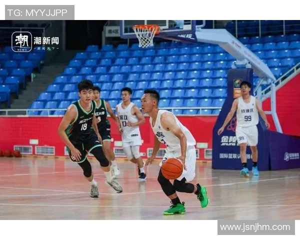 雄鹿训练营首日热身开启新赛季冲锋号角已然吹响