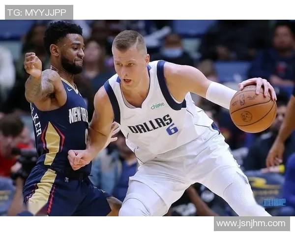 波津上半场3投2中&三分1中1得到8分5板1助2帽 正负值+11全队最高