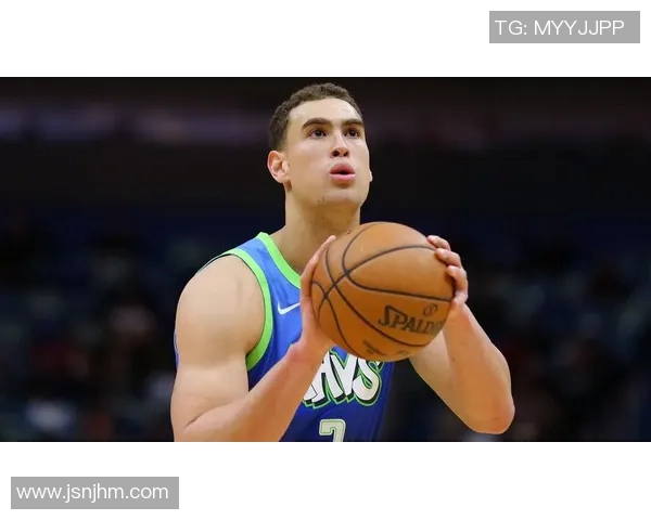 弗拉格:德怀特-鲍威尔一直以身作则 始终保持着极高的职业素养 弗拉格:德怀特-鲍威尔一直以身作则 始终保持着极高的职业素养