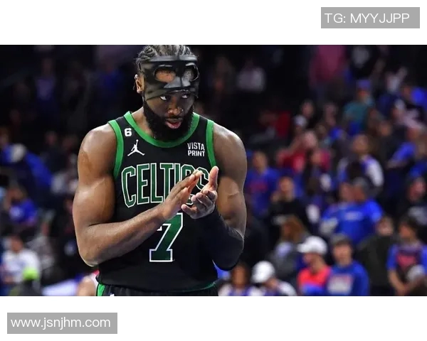 东契奇和布朗,谁更配得上一阵?布朗本赛季861分+182板+140助,东契奇呢? 东契奇和布朗,谁更配得上一阵?布朗本赛季861分+182板+140助,东契奇呢?